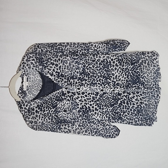 CHIC animal print blouse size M - Picture 2 of 7